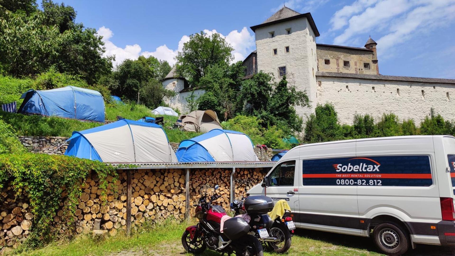Stanovanie Pod Starym Zamkom - Camping บันสกา ชีอาว์นีซา ภายนอก รูปภาพ